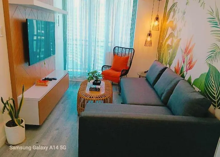 Apartamento Urban At Azure Manila